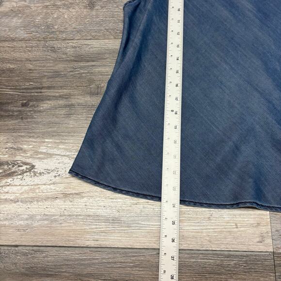 GAP Dark Indigo Womens‎ L Minimalist Tencel Chambray Keyhole Back Sleeveless Top - Picture 7 of 11